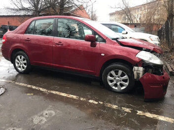 Nissan Tiida 2011, 1.6 Автомат [wt_location get=